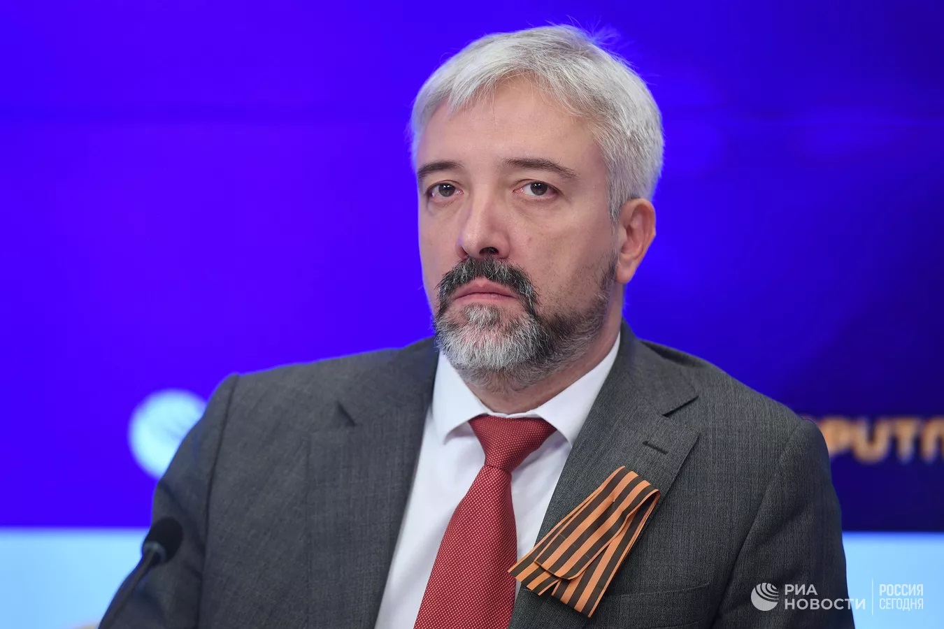 Примаков заявил о желании десятков семей с Запада переехать в Россию