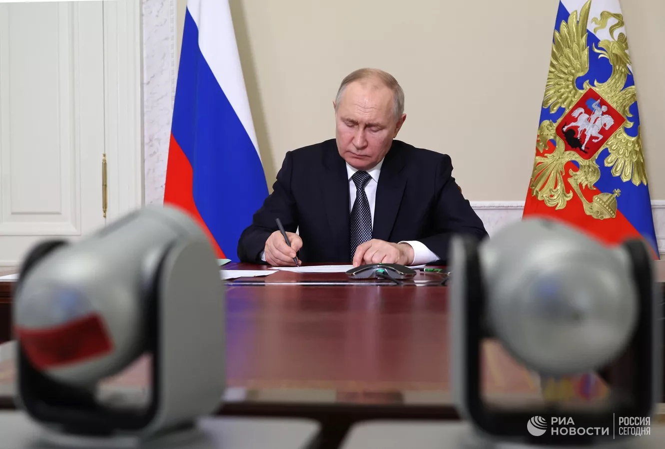 Путин подписал указ о проекте по изменению уровней высшего образования
