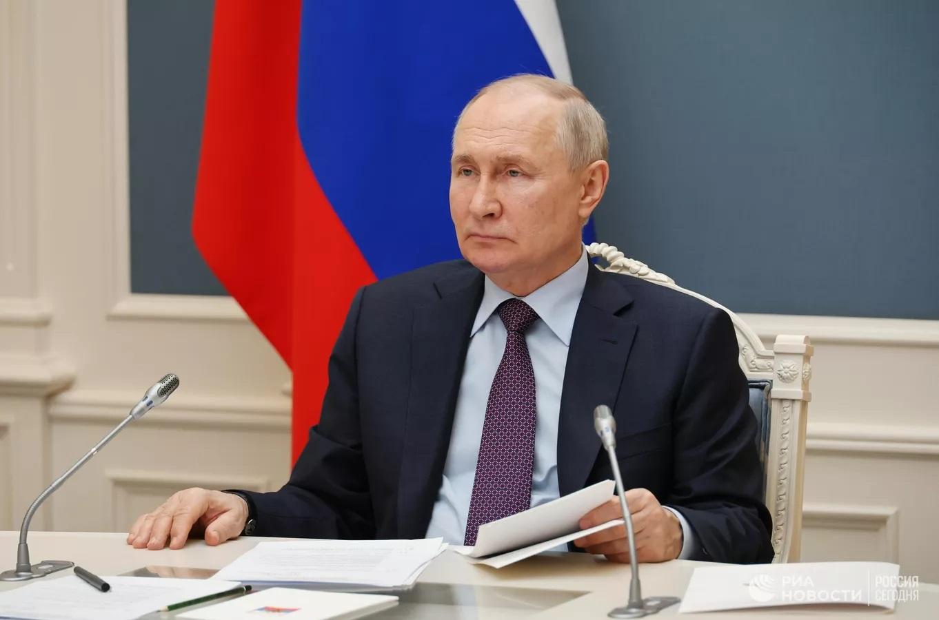 Путин раскритиковал навязывание другими странами шаблонов в образовании
