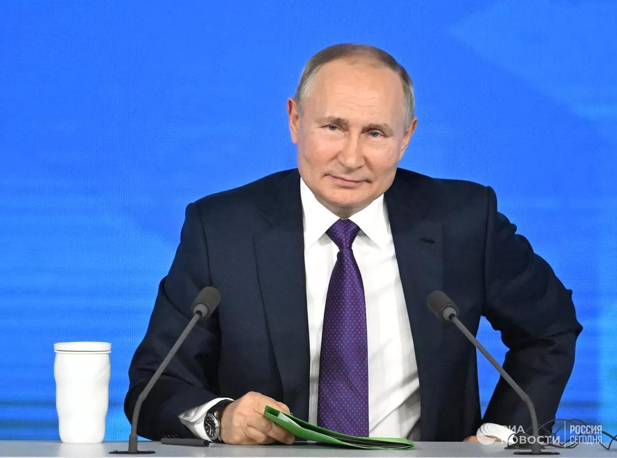 Путину доверяют 80 процентов россиян, показал опрос